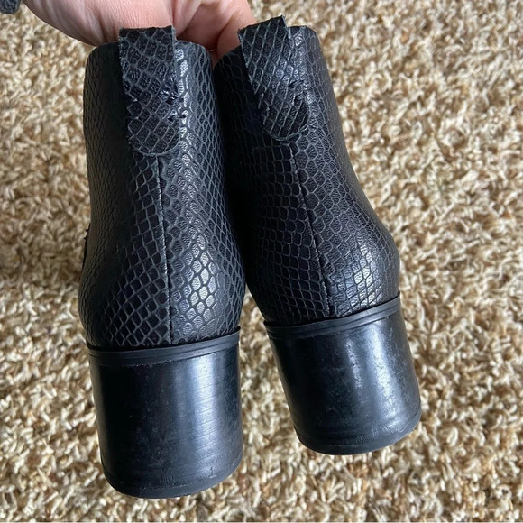 Franco Sarto croc embossed heeled booties - Picture 5 of 9